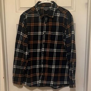 ⭐️Eddie Bauer Men's Black and Tan Plaid Flannel Shirt XL